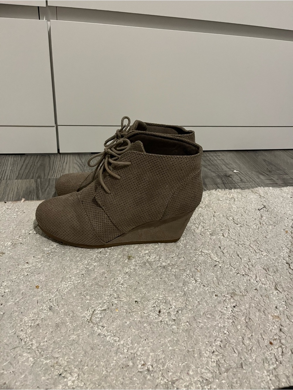Unr8ated Women's Taupe Wedge Ankle Booties size 7.5 lightweight comfy